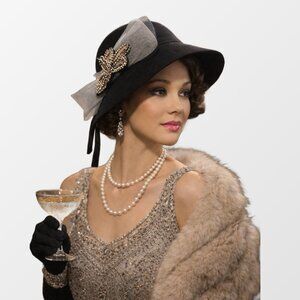 Vintage CALVIN KLEIN Glamourous Black Wool Felt Embellished Tulle Bow Cloche Hat